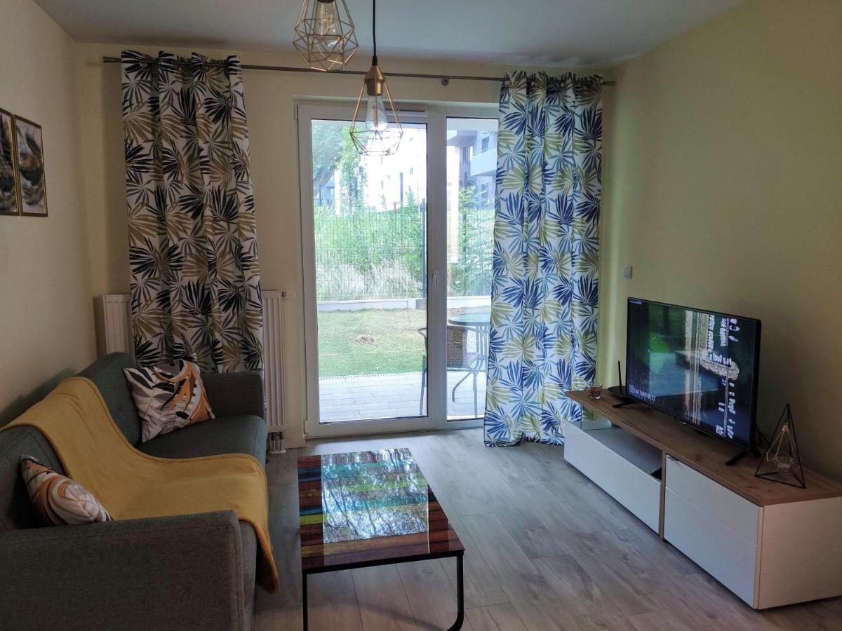 Przytulny Apartament Z Ogrodkiem Cracovia Esterno foto